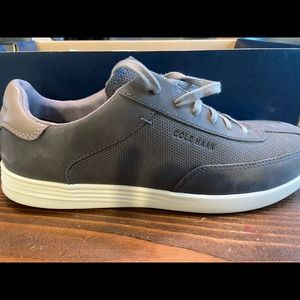 Stylish Men’s Casual Cole Haan Grey Sneaker - NIB
